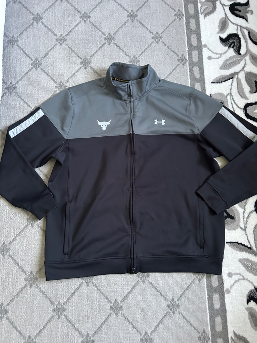 Under Armour Project Rock Men’s Full-Zip Performance Jacket